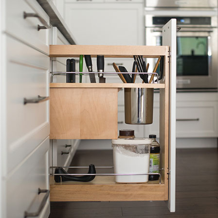 Large Pull-Out Knife Block and Utensil Storage